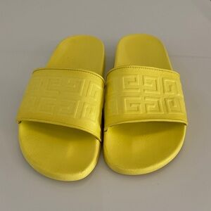 Givenchy Pool Slides